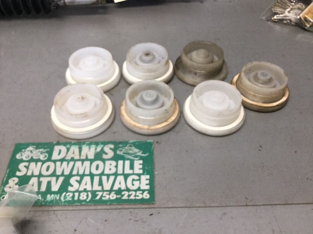 Poly Bung Caps Fine Threads With Sealing Ring Set Of Seven One Miss Ring 55 Gal