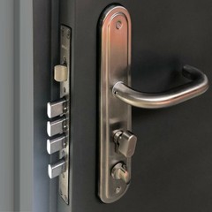 Container Door Locks & Handles | HOOPLY Gearbox | Anti Vandal Steel Doors