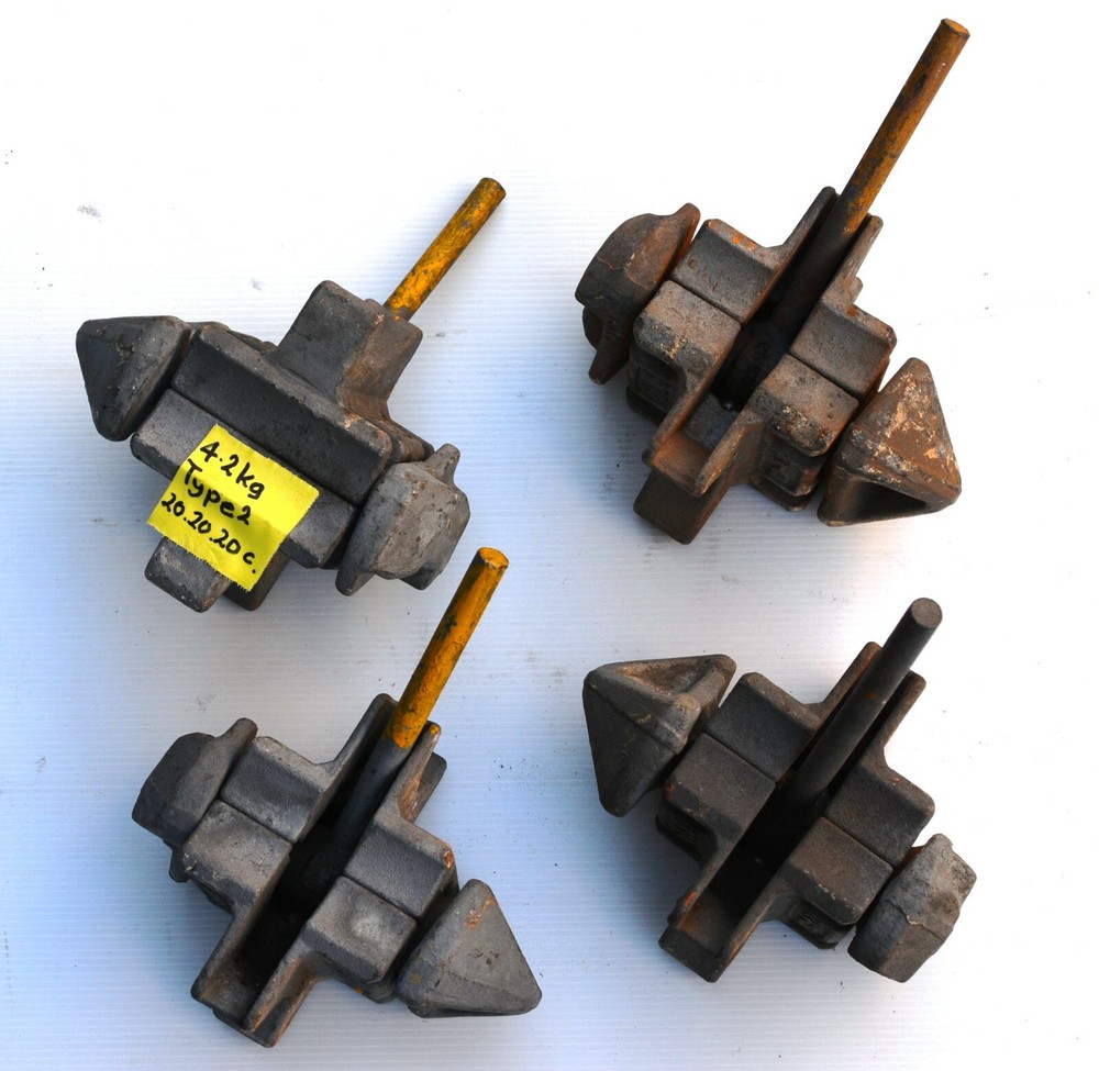 Set of 4 GLS BD A2 Twistlocks for Shipping Trucking Containers Set of 4 locks