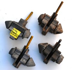 Set of 4 GLS BD A2 Twistlocks for Shipping Trucking Containers Set of 4 locks